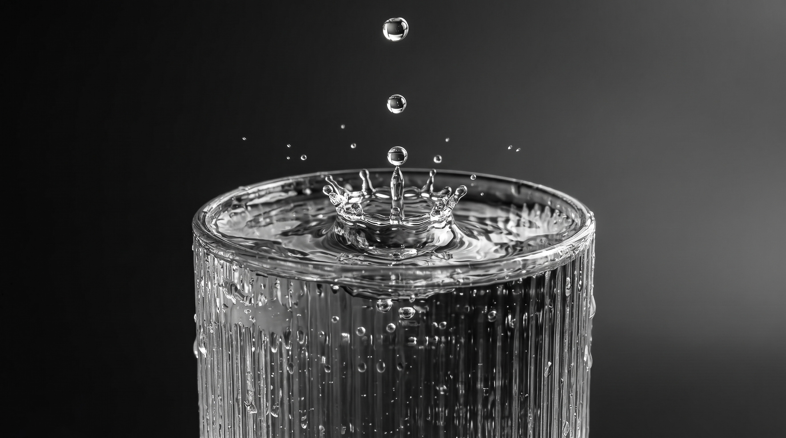 Hydration and Metabolism: How Drinking Water Supports Healthy Weight Management