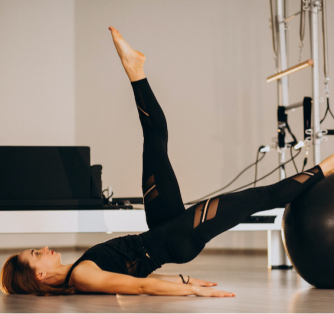 <p>What is Pilates &amp; 19 Benefits of Pilates That Will Help Your Core</p>